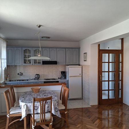 Apartments Antica Rab Town Luaran gambar