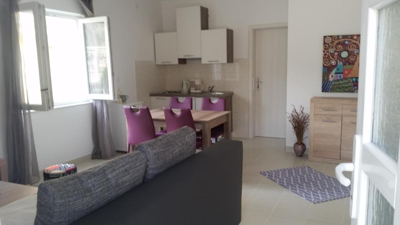 Apartments Antica Rab Town Luaran gambar