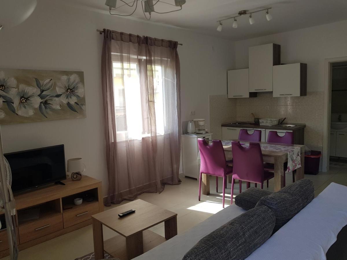 Apartments Antica Rab Town Luaran gambar