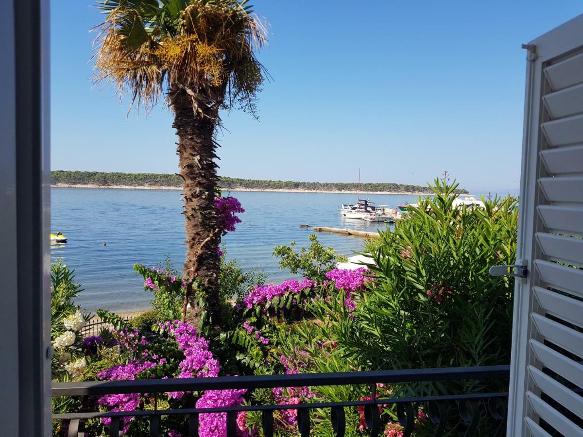 Apartments Antica Rab Town Luaran gambar
