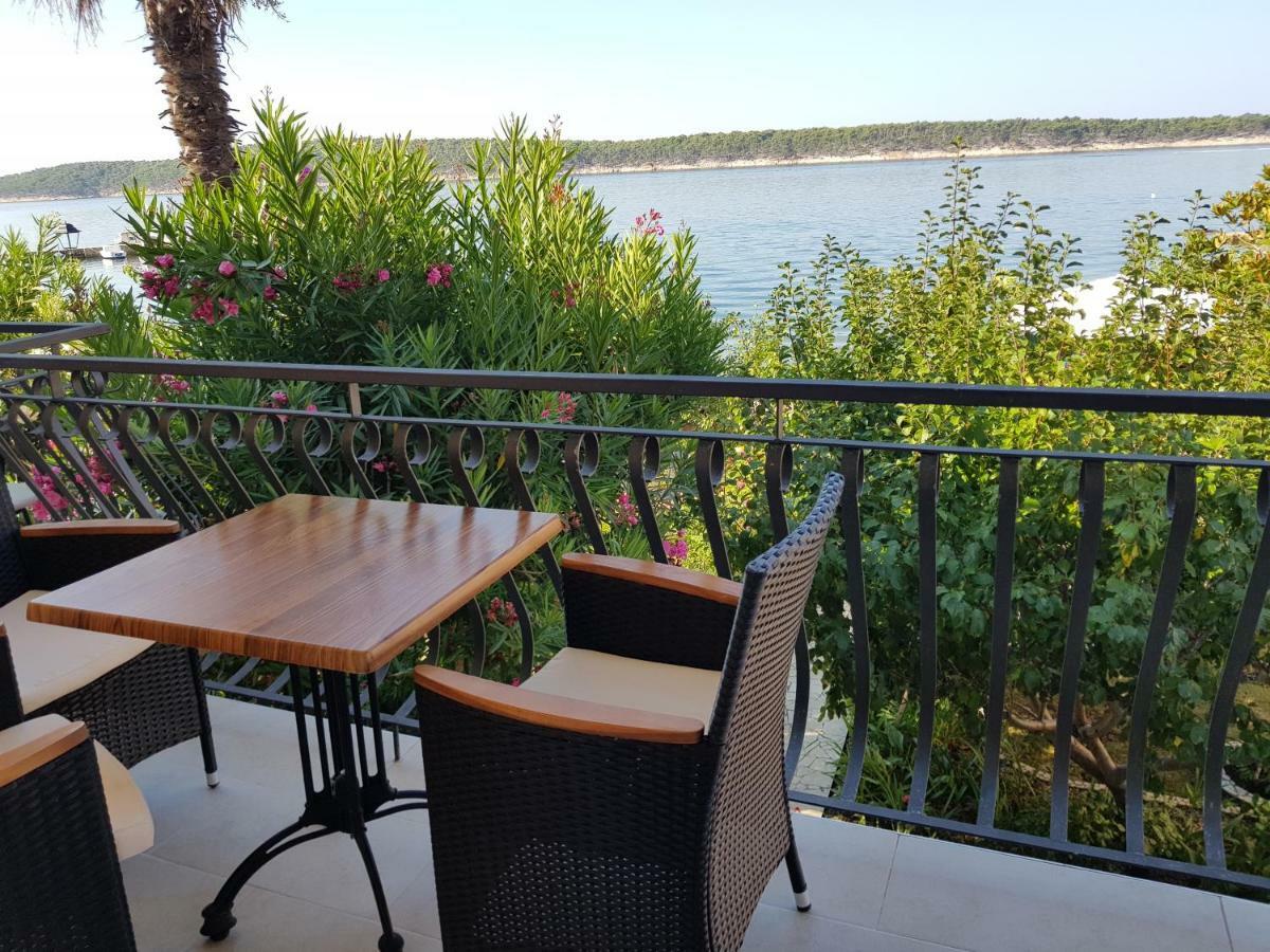 Apartments Antica Rab Town Luaran gambar