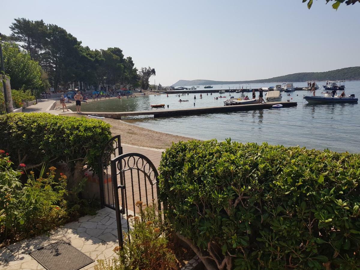 Apartments Antica Rab Town Luaran gambar