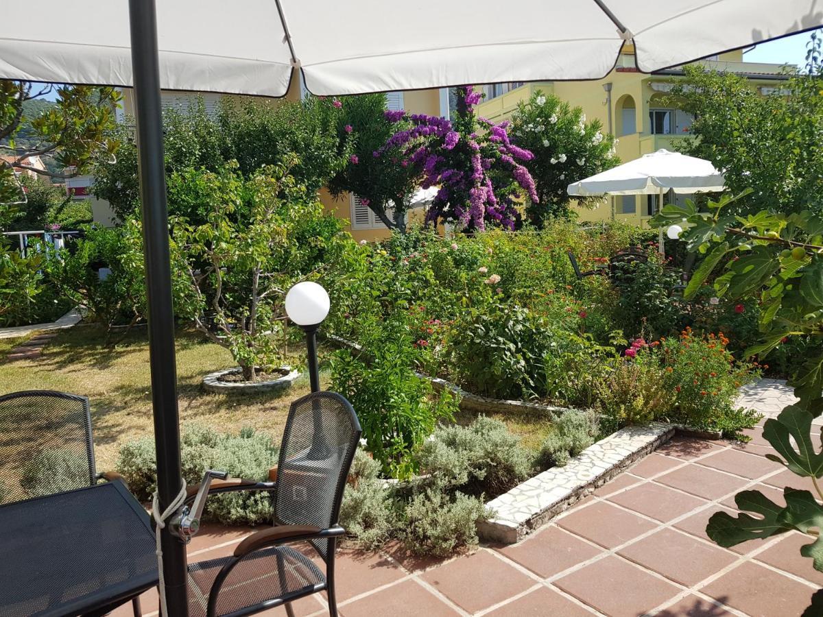 Apartments Antica Rab Town Luaran gambar